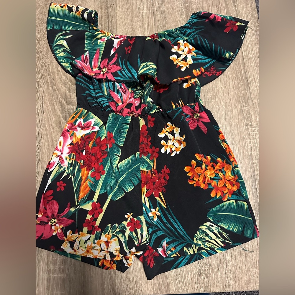 Girls light fabric tropical shorts romper